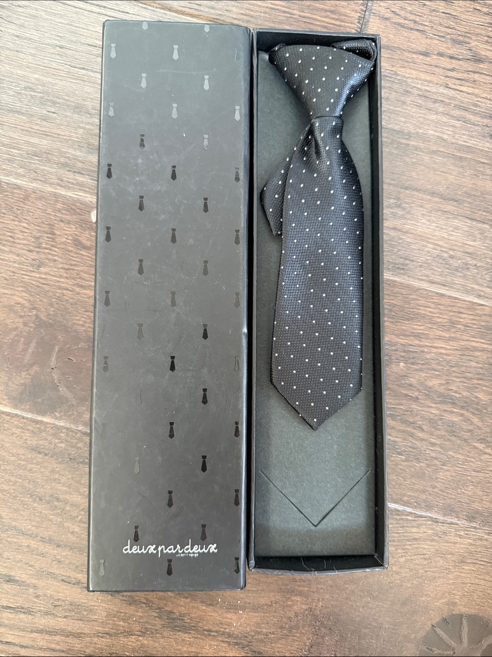 deux par deux Black Tie with silver Microdots